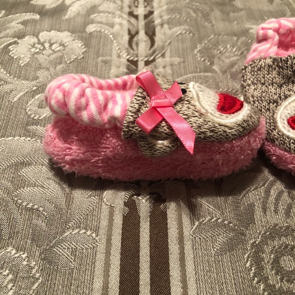 Slippers - Picture 4 of 5